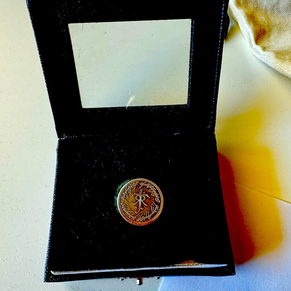 Sterling silver men’s JR ‘one ring’ signet LOTR ring.